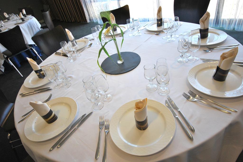 Hotel De Loire Et Restaurant Les Bateliers Trélazé Dış mekan fotoğraf